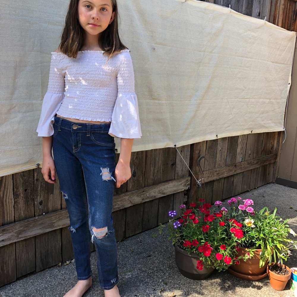 Barely worn ripped jeans